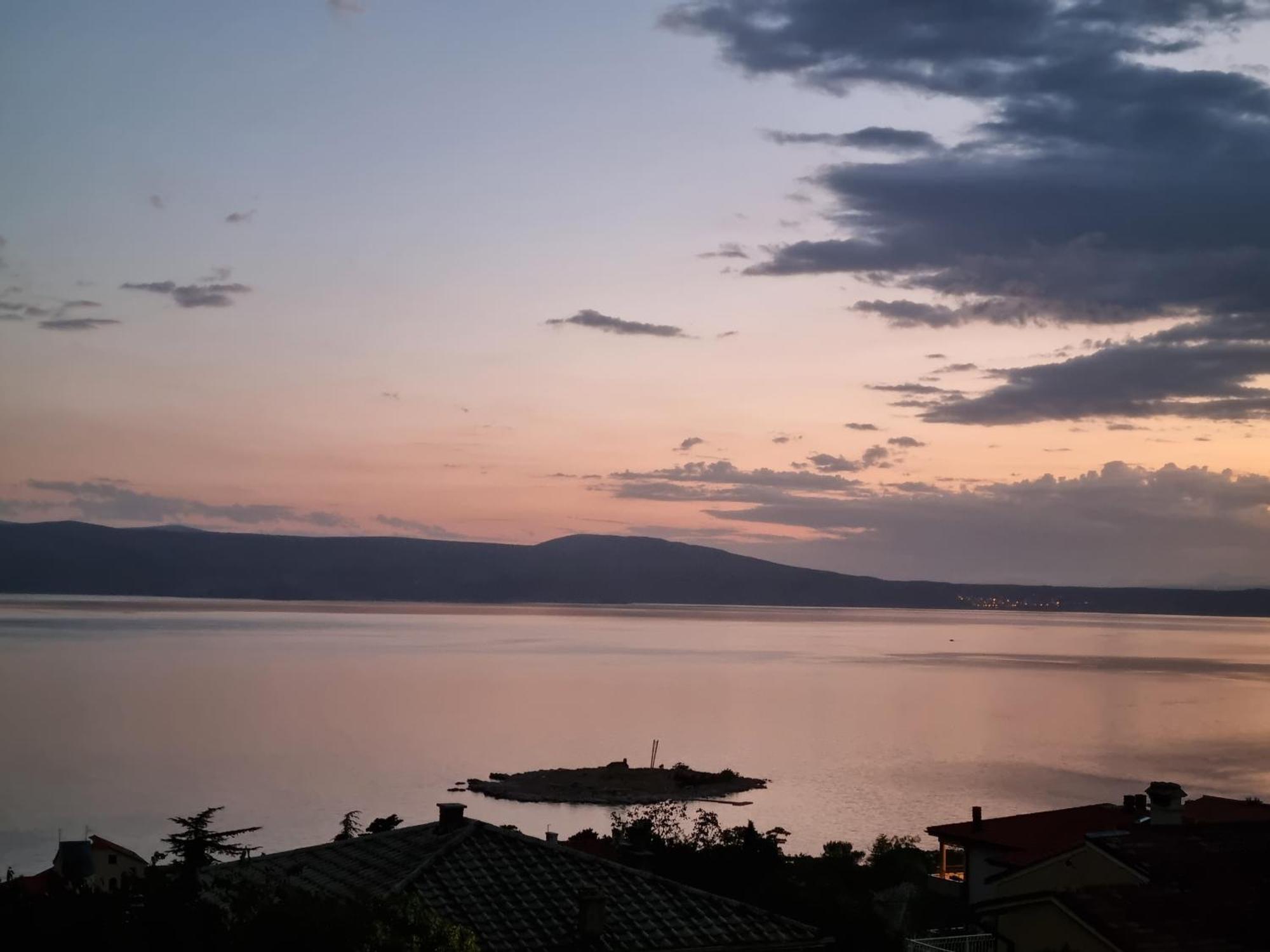 App St Marin View Novi Vinodolski Buitenkant foto